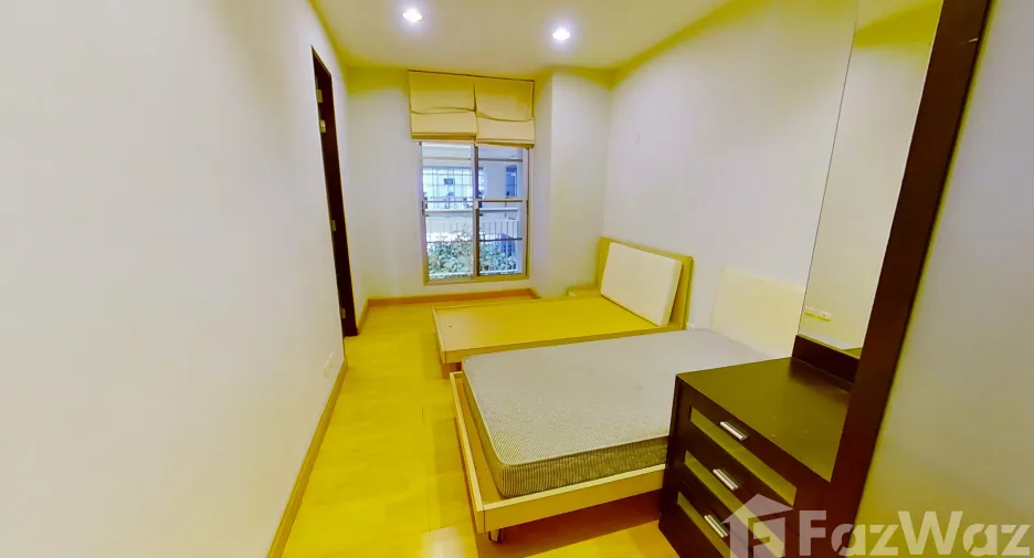 For sale そして for rent 3 ベッドルーム condo in Khlong Toei, Bangkok