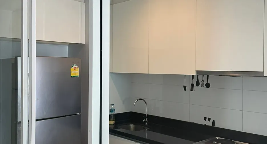 Condo en alquiler de 3 habitaciones en Khlong Toei, Bangkok