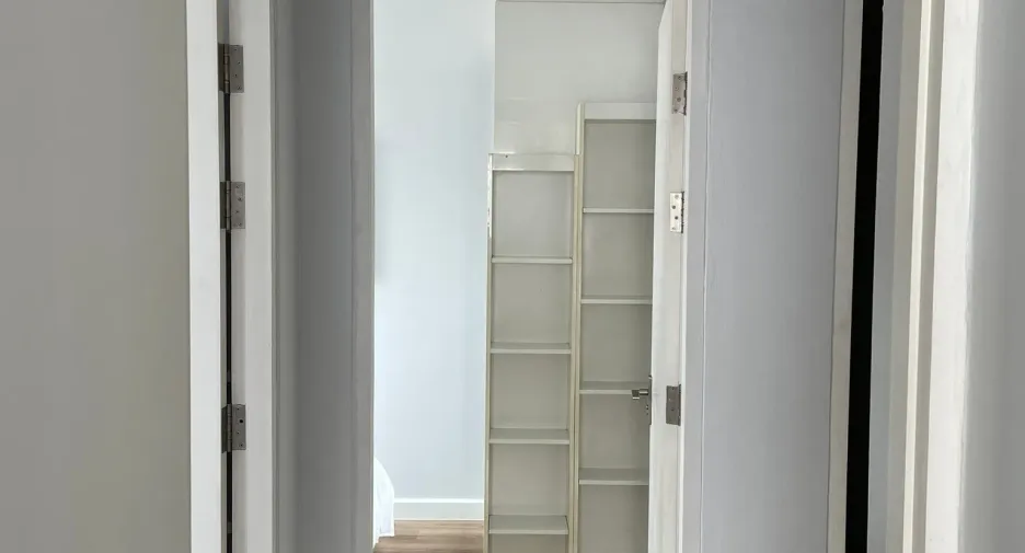 Condo en alquiler de 3 habitaciones en Khlong Toei, Bangkok