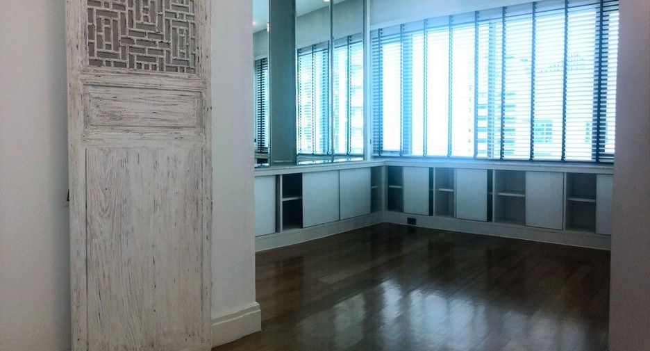 À vendre 3 chambres condo à Khlong Toei, Bangkok