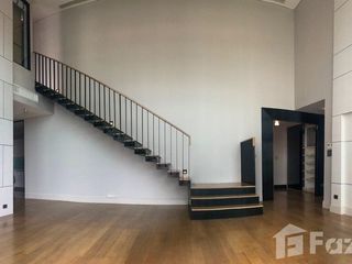 Condo en venta de 3 habitaciones en Khlong Toei, Bangkok