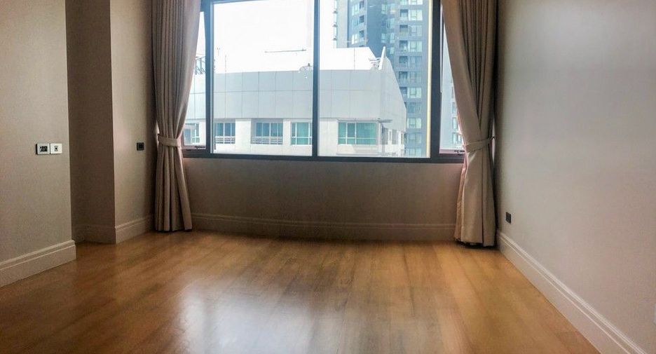 À vendre 3 chambres condo à Khlong Toei, Bangkok