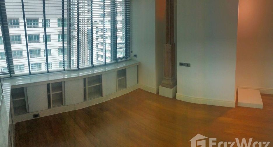 À vendre 3 chambres condo à Khlong Toei, Bangkok