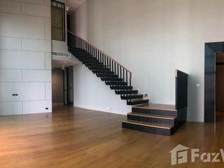 Condo en venta de 3 habitaciones en Khlong Toei, Bangkok