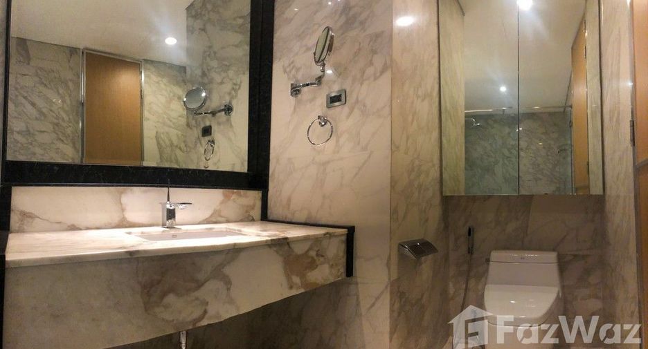 À vendre 3 chambres condo à Khlong Toei, Bangkok