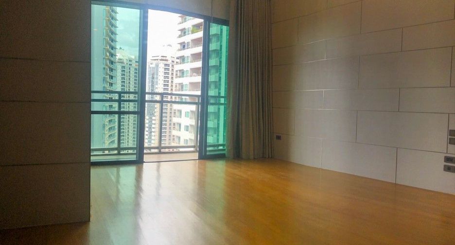 À vendre 3 chambres condo à Khlong Toei, Bangkok