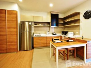 For sale 2 ベッドルーム condo in Phra Khanong, Bangkok