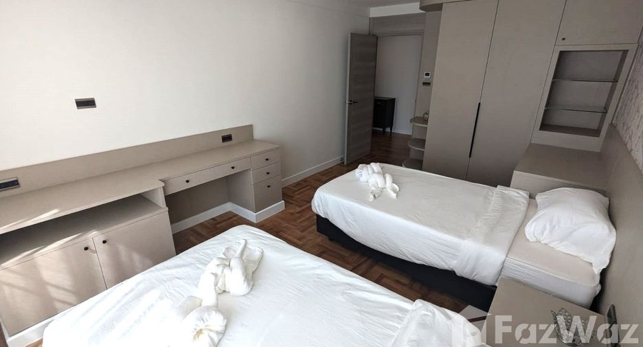 Wohnung zur Miete mit 3 Zimmer in Khlong Toei, Bangkok