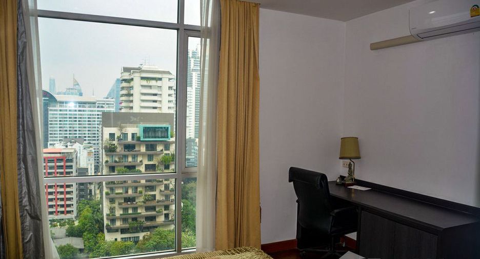 For sale 2 bedrooms condo in Watthana, Bangkok