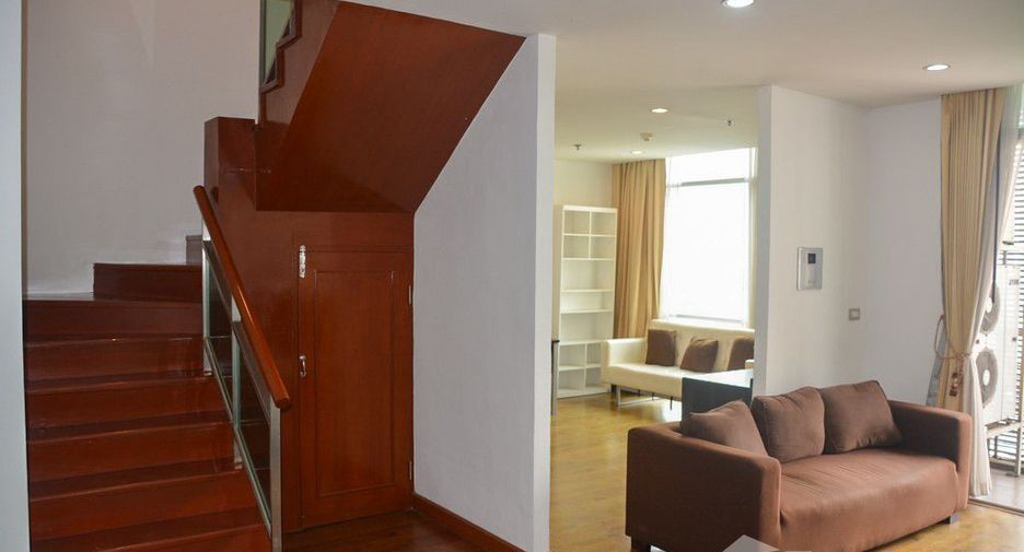 For sale 2 bedrooms condo in Watthana, Bangkok