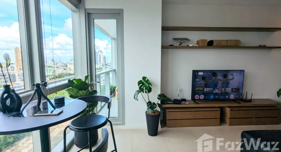 For sale 1 Beds condo in Sathon, Bangkok