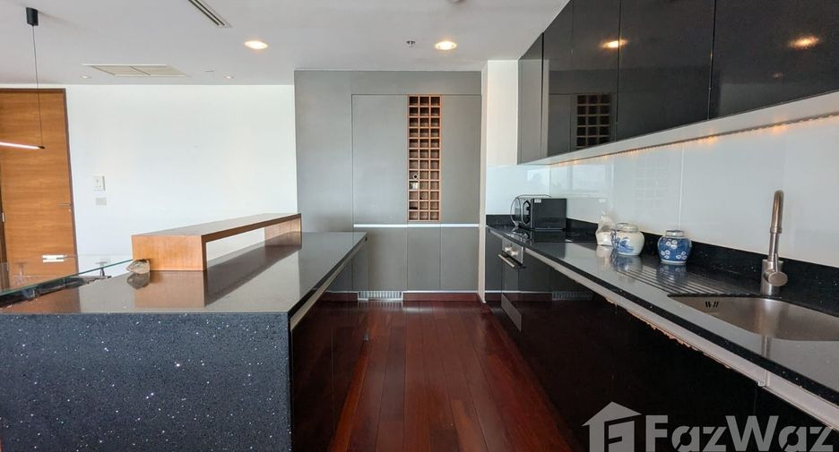 Wohnung zum Kauf mit 2 Zimmer in Sathon, Bangkok
