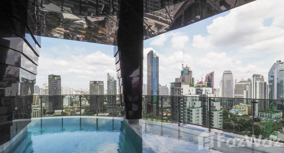 For sale 2 bedrooms condo in Khlong Toei, Bangkok