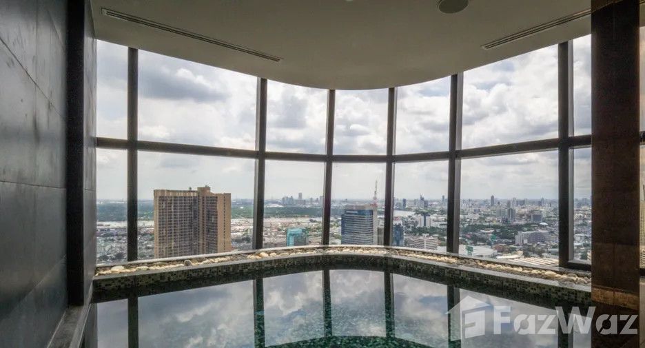 For sale 2 bedrooms condo in Khlong Toei, Bangkok