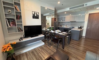 À vendre 2 chambres condo à Khlong Toei, Bangkok