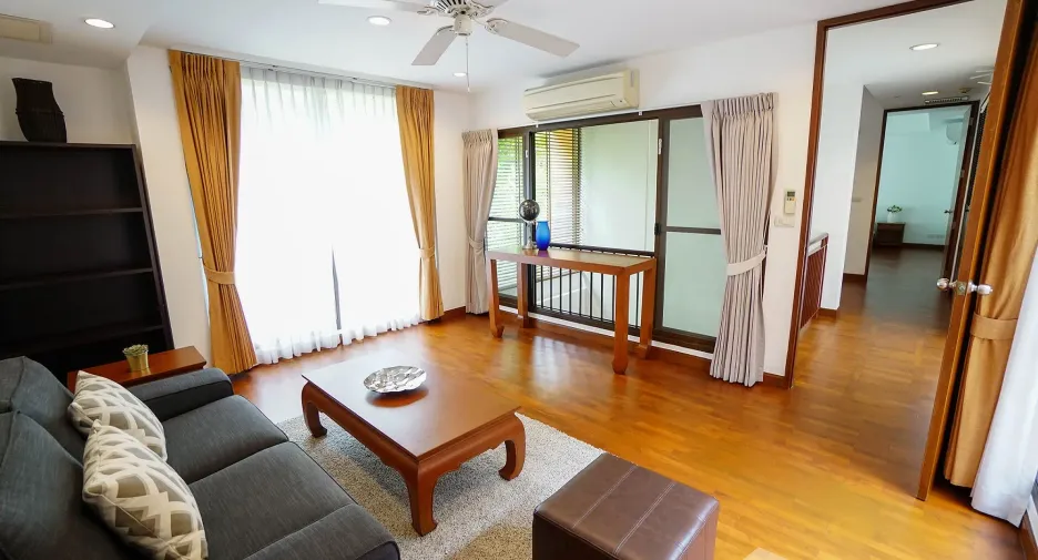 For rent 3 bedrooms house in Watthana, Bangkok