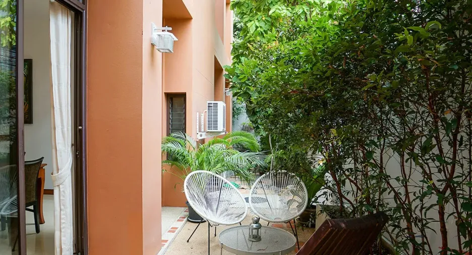 For rent 3 bedrooms house in Watthana, Bangkok