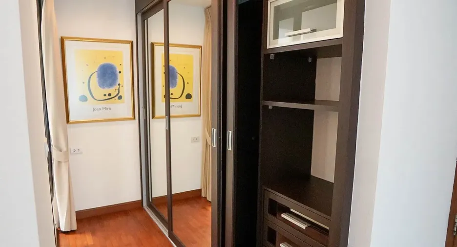 For rent 3 bedrooms house in Watthana, Bangkok