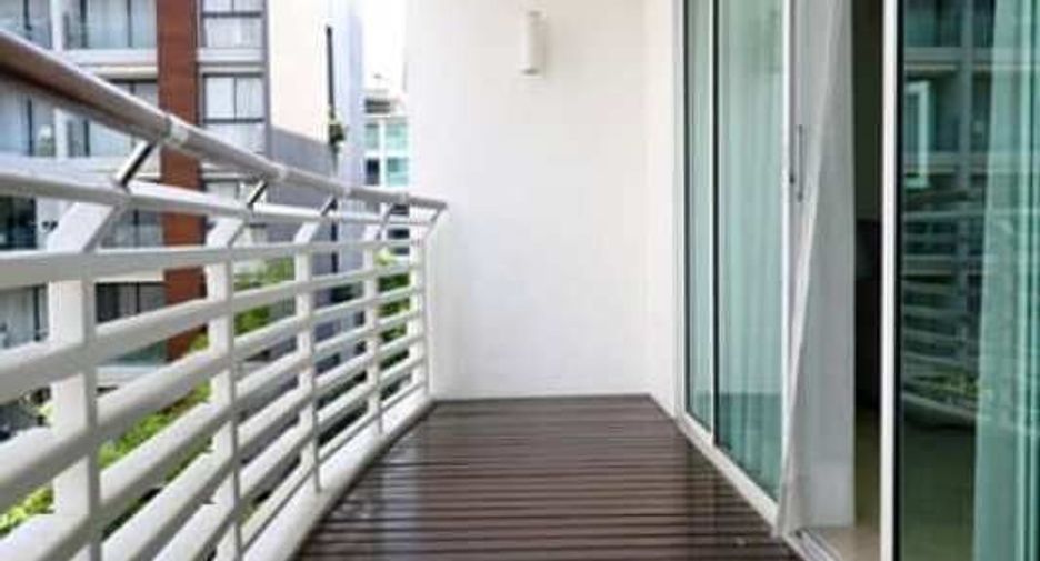 For sale 3 bedrooms condo in Watthana, Bangkok