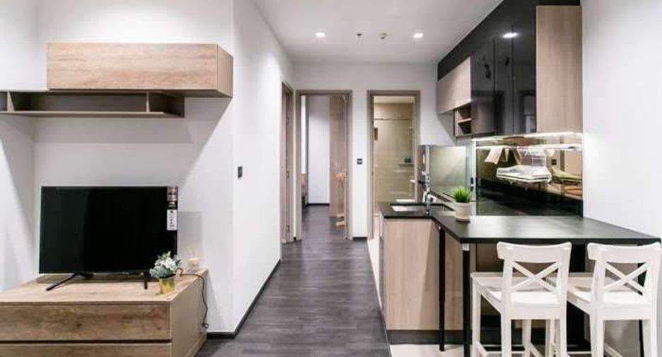 For sale 2 bedrooms condo in Huai Khwang, Bangkok