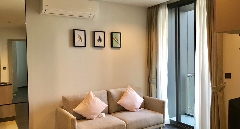 For sale 2 bedrooms condo in Huai Khwang, Bangkok