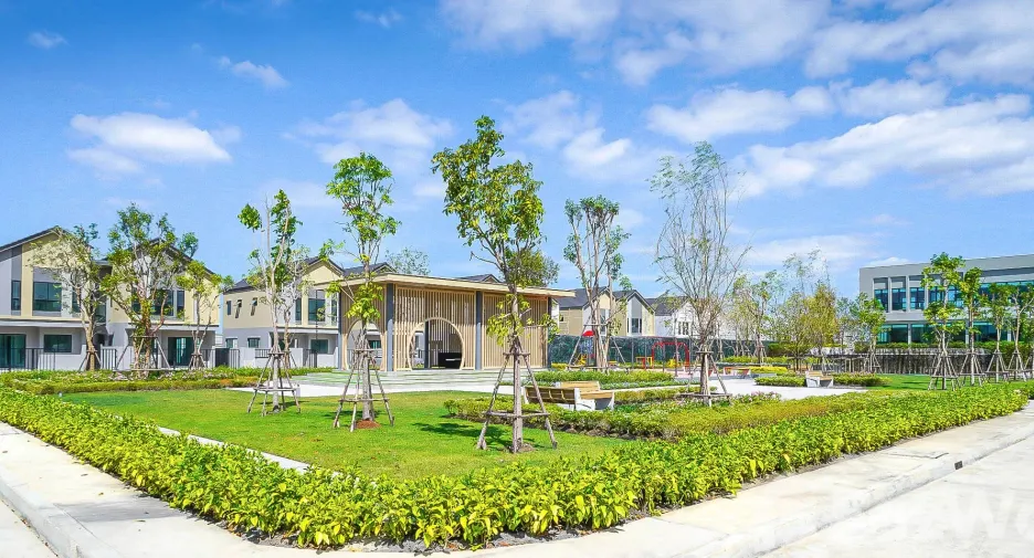 For sale 3 bedrooms house in Bang Bo, Samut Prakan