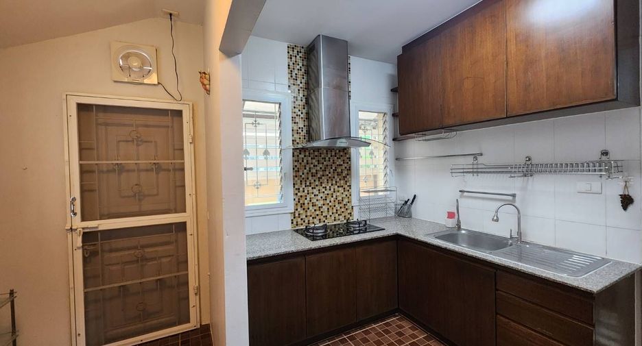 For sale and for rent 4 bedrooms house in Hang Dong, Chiang Mai