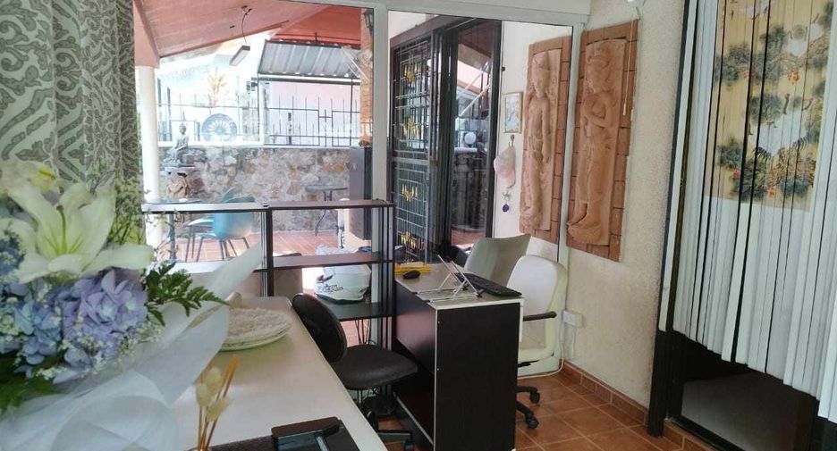 For sale and for rent 3 bedrooms villa in Bang Lamung, Chonburi