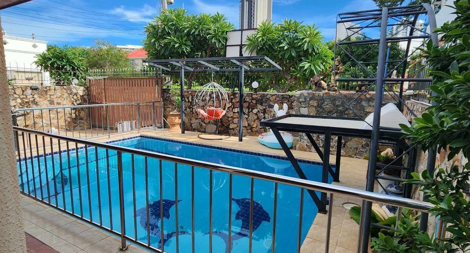 For sale and for rent 3 bedrooms villa in Bang Lamung, Chonburi