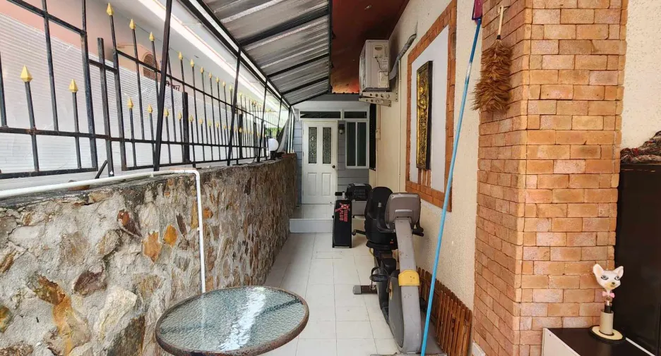 For sale and for rent 3 bedrooms villa in Bang Lamung, Chonburi
