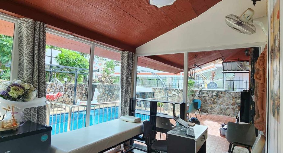 For sale and for rent 3 bedrooms villa in Bang Lamung, Chonburi