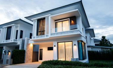 For rent 3 bedrooms house in Mueang Chiang Mai, Chiang Mai