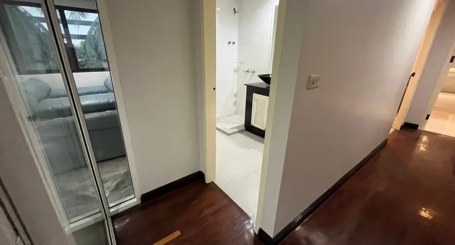 For sale and for rent 3 bedrooms condo in Pathum Wan, Bangkok