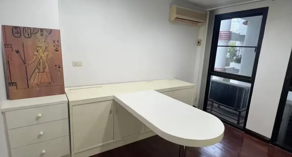 For sale and for rent 3 bedrooms condo in Pathum Wan, Bangkok