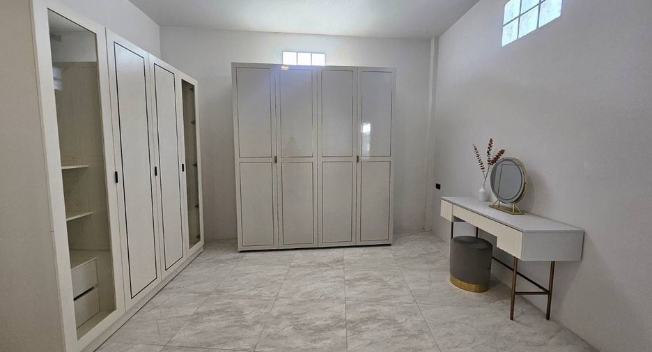 For sale and for rent 3 bedrooms villa in Hang Dong, Chiang Mai