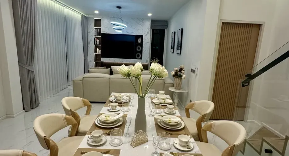 ขาย และ ให้เช่า 5 ห้องนอน บ้านเดี่ยว ใน หางดง, เชียงใหม่