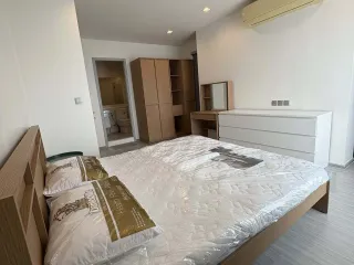 For rent 2 bedrooms condo in Phra Khanong, Bangkok