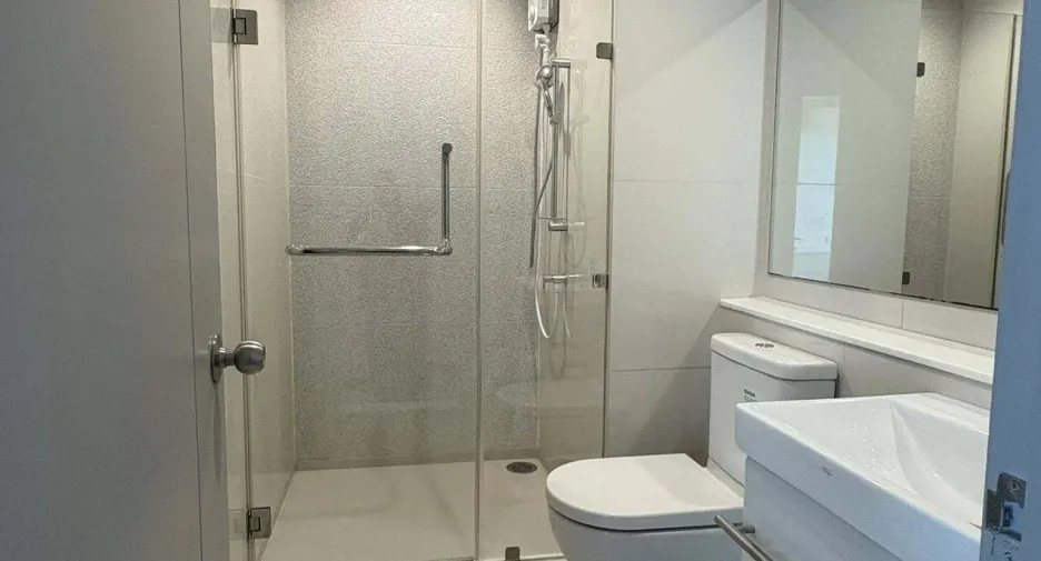 Wohnung zur Miete mit 2 Zimmer in Phra Khanong, Bangkok