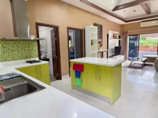 Villa zur Miete mit 3 Zimmer in Bang Lamung, Chonburi