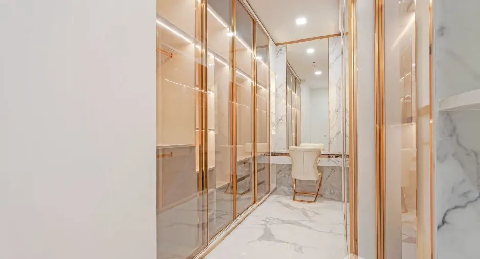 For sale 3 bedrooms condo in Bang Kho Laem, Bangkok
