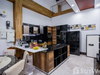 For sale 5 bedrooms villa in Mueang Phuket, Phuket