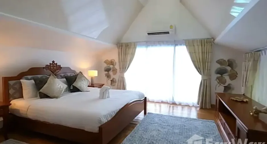 Villa zum Kauf mit 5 Zimmer in Mueang Phuket, Phuket