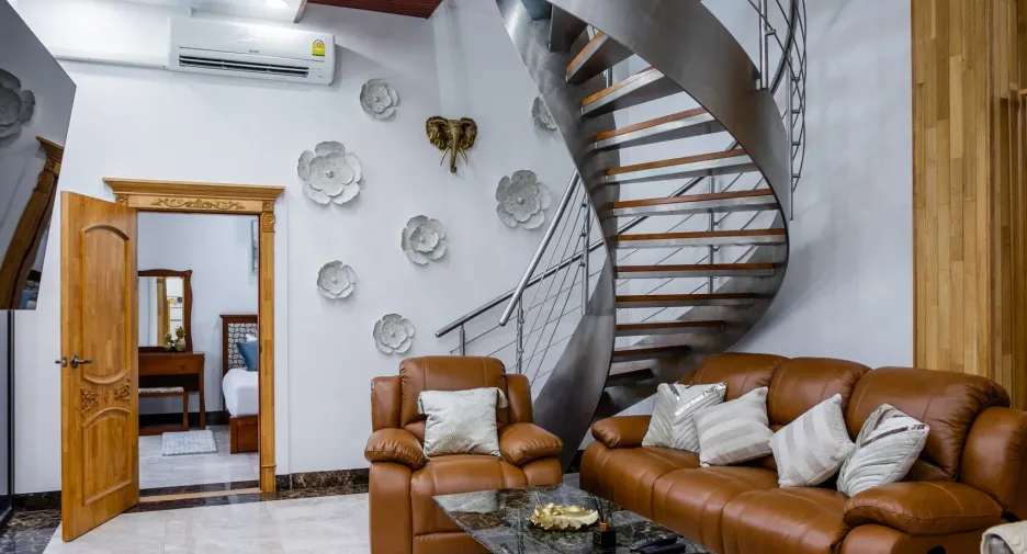 Villa zum Kauf mit 5 Zimmer in Mueang Phuket, Phuket