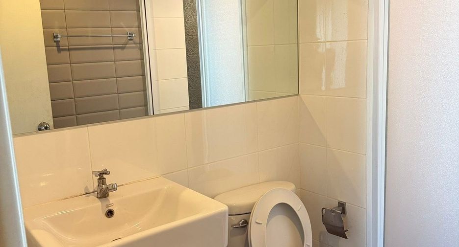 For rent 1 Beds condo in Khlong Toei, Bangkok