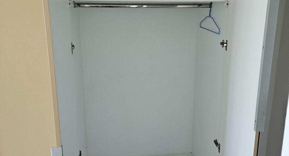 For sale 1 bed condo in Bang Sao Thong, Samut Prakan
