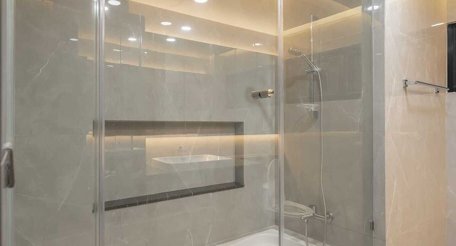 For sale 3 bedrooms condo in Bang Na, Bangkok