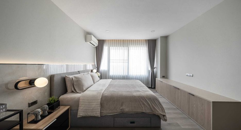 For sale 3 bedrooms condo in Bang Na, Bangkok