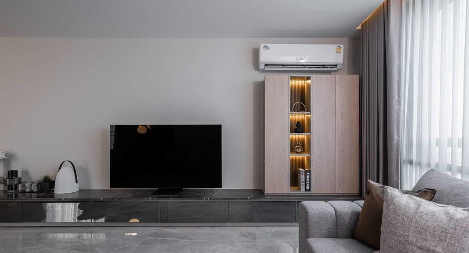 For sale 3 bedrooms condo in Bang Na, Bangkok