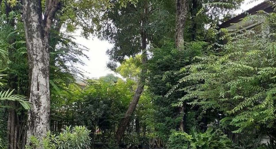 For rent 4 bedrooms house in Saphan Sung, Bangkok
