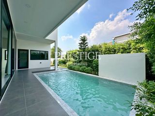 Casa en alquiler de 4 habitaciones en Bang Lamung, Chonburi